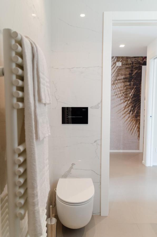 Apulialux Seaview Prestige Apt / Jacuzzi + Parking Leilighet Polignano a Mare Eksteriør bilde